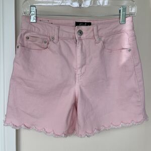 Earl jeans Pink Denim Shorts Scalloped Raw Hem Size 4, casual, summer, spring
